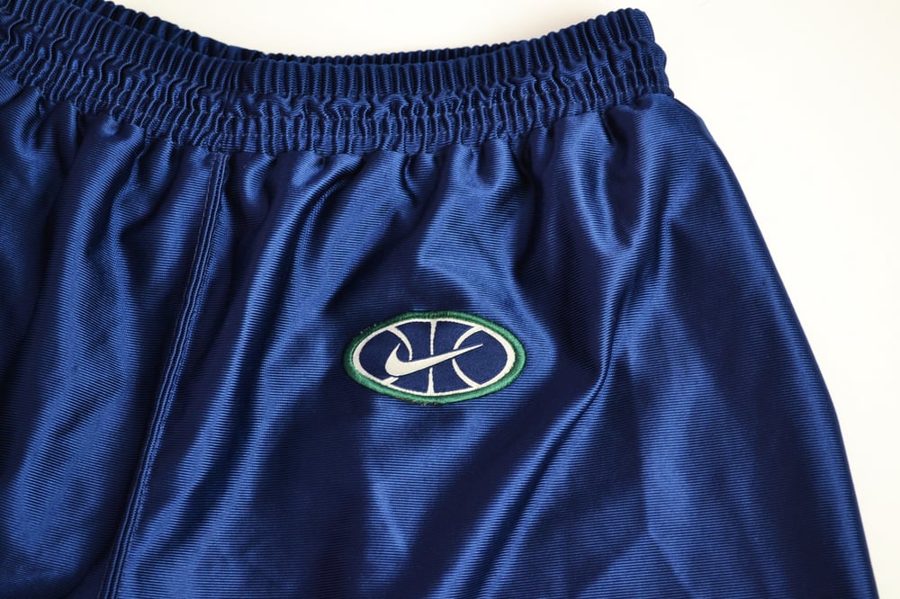 Vintage 1990 s Nike Air Uptempo Basketball Dazzle Shorts Sz.L